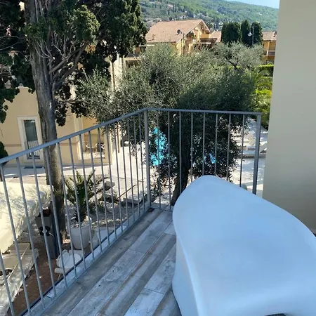 Otel Baia Dei Pini 3*