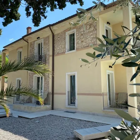 Baia Dei Pini Torri Del Benaco