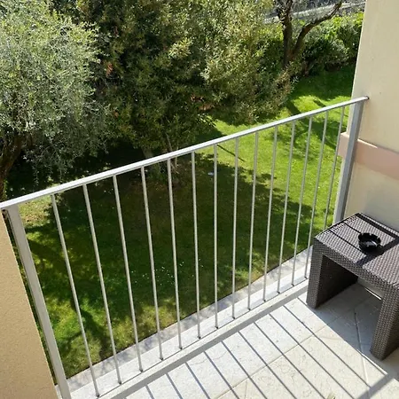 Baia Dei Pini Torri Del Benaco