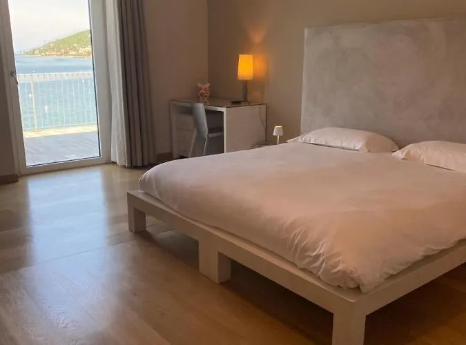 Baia Dei Pini 3* Торри-дель-Бенако