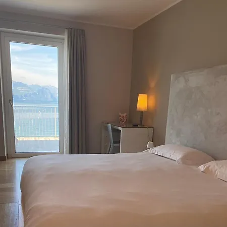 Baia Dei Pini 3* Торри-дель-Бенако