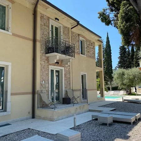 Szálloda Baia Dei Pini Torri del Benaco