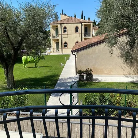 Baia Dei Pini Hotel Torri Del Benaco