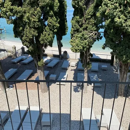 Baia Dei Pini 3* Torri Del Benaco