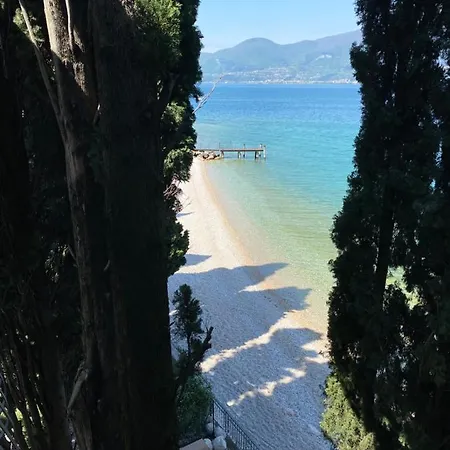 Baia Dei Pini Torri Del Benaco