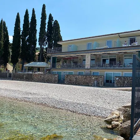 Baia Dei Pini 3* Torri Del Benaco