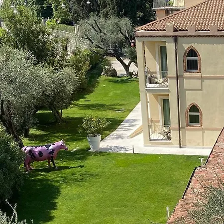 Baia Dei Pini Hotel