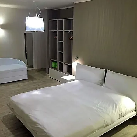 拜亚代皮尼酒店