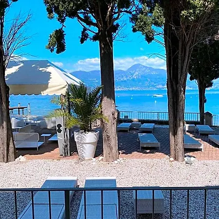 拜亚代皮尼酒店