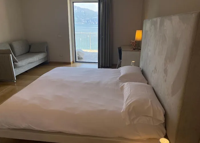 Baia Dei Pini 3* Torri Del Benaco