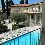 Hotel Baia Dei Pini 3*